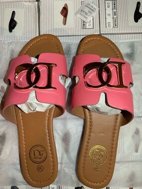 Women’s Pink Slide Sandals with Gold Accent